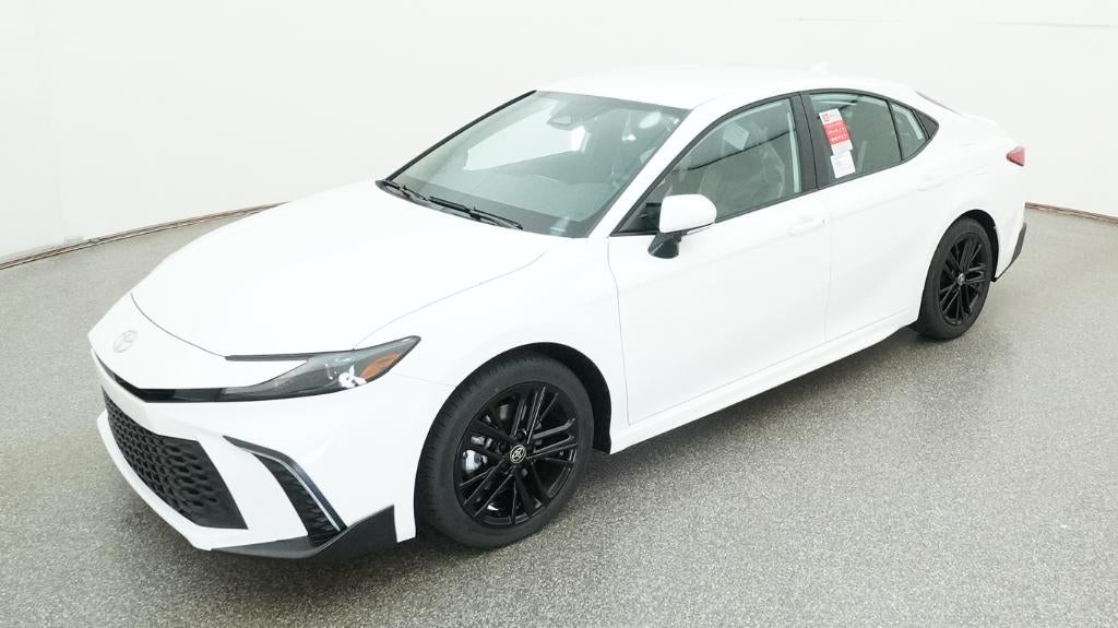 2026 Toyota Camry SE Hybrid's photo