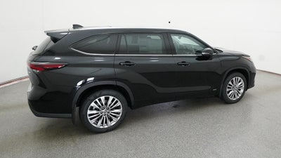 2026 Toyota Highlander Hybrid Platinum