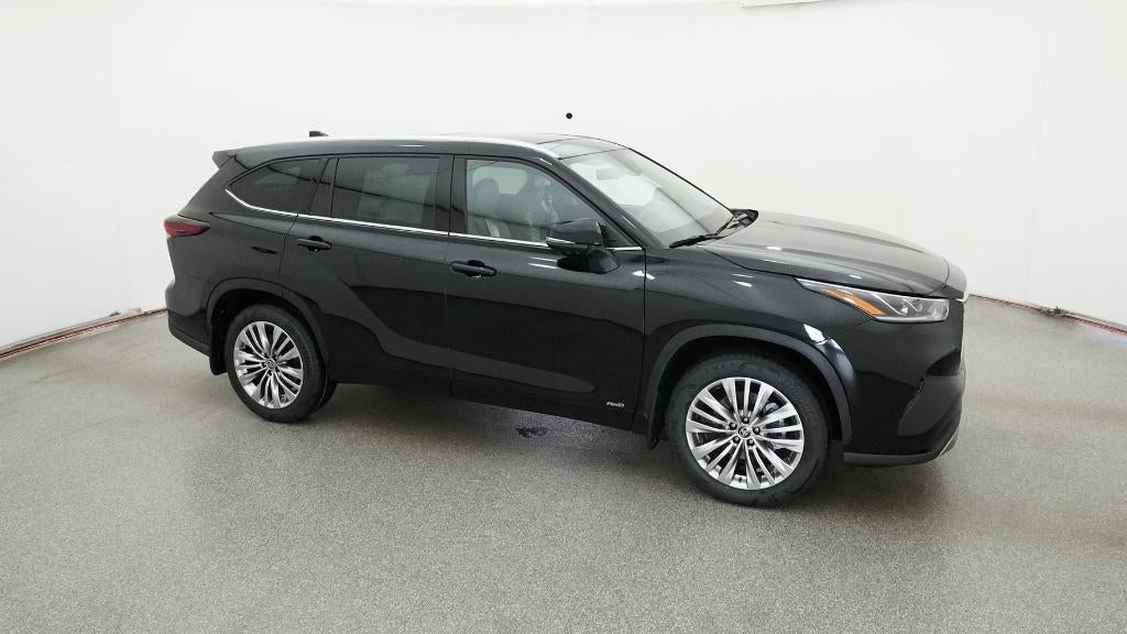 2026 Toyota Highlander Hybrid Platinum