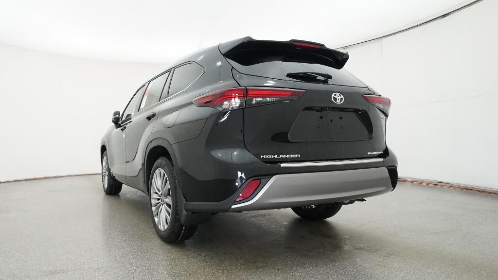 2026 Toyota Highlander Hybrid Platinum