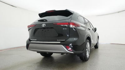 2026 Toyota Highlander Hybrid Platinum