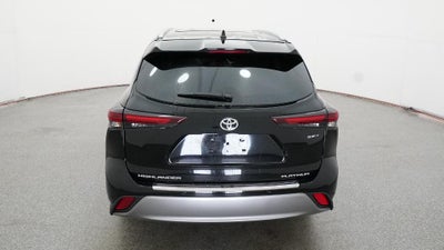 2026 Toyota Highlander Hybrid Platinum