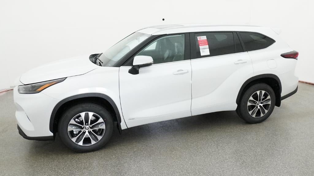 2026 Toyota Highlander Hybrid XLE