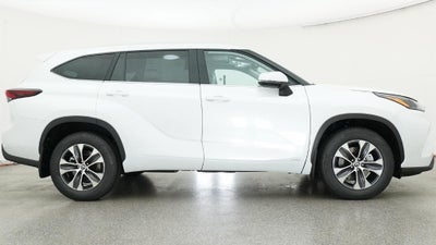 2026 Toyota Highlander Hybrid XLE
