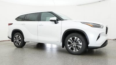 2026 Toyota Highlander Hybrid XLE