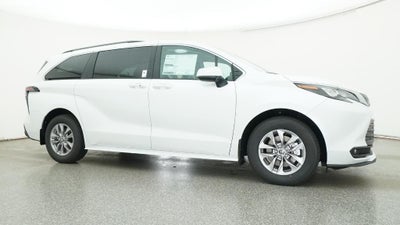 2026 Toyota Sienna XLE