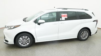 2026 Toyota Sienna XLE