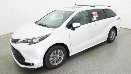 2026 Toyota Sienna XLE