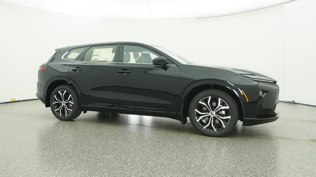 2025 Toyota Toyota Crown Signia XLE