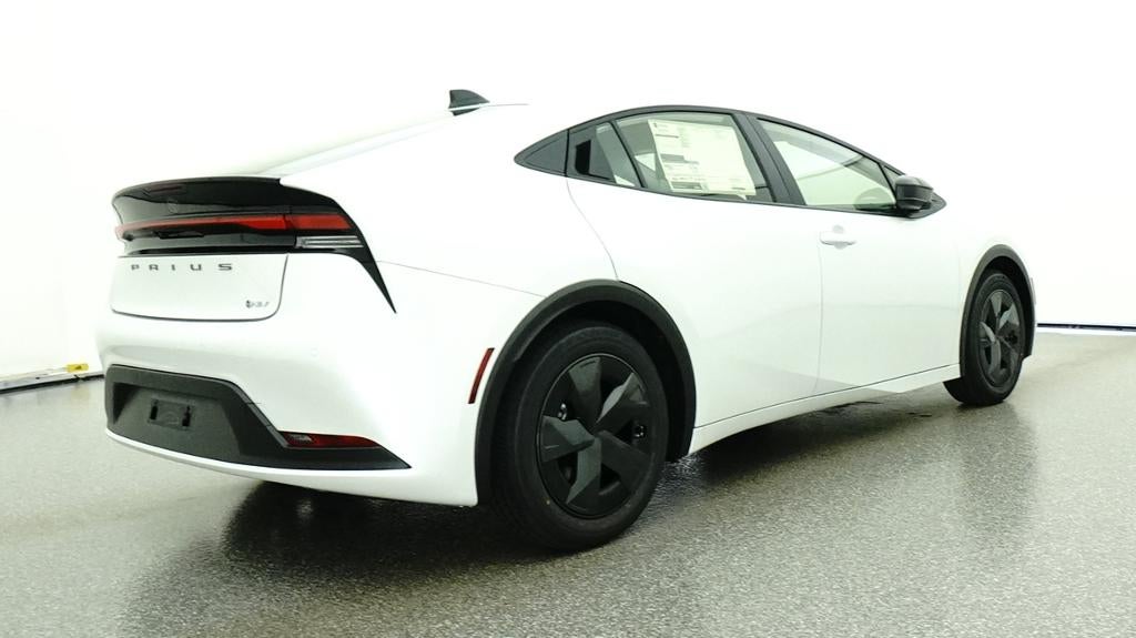 2027 Toyota Prius LE