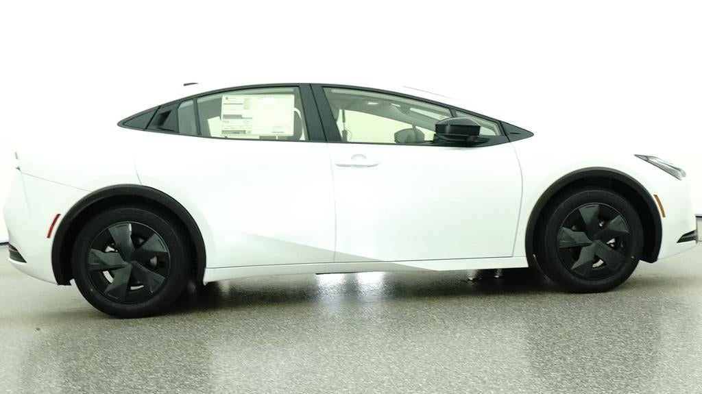 2027 Toyota Prius LE