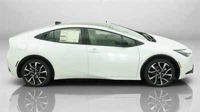 2027 Toyota Prius Plug-in Hybrid XSE