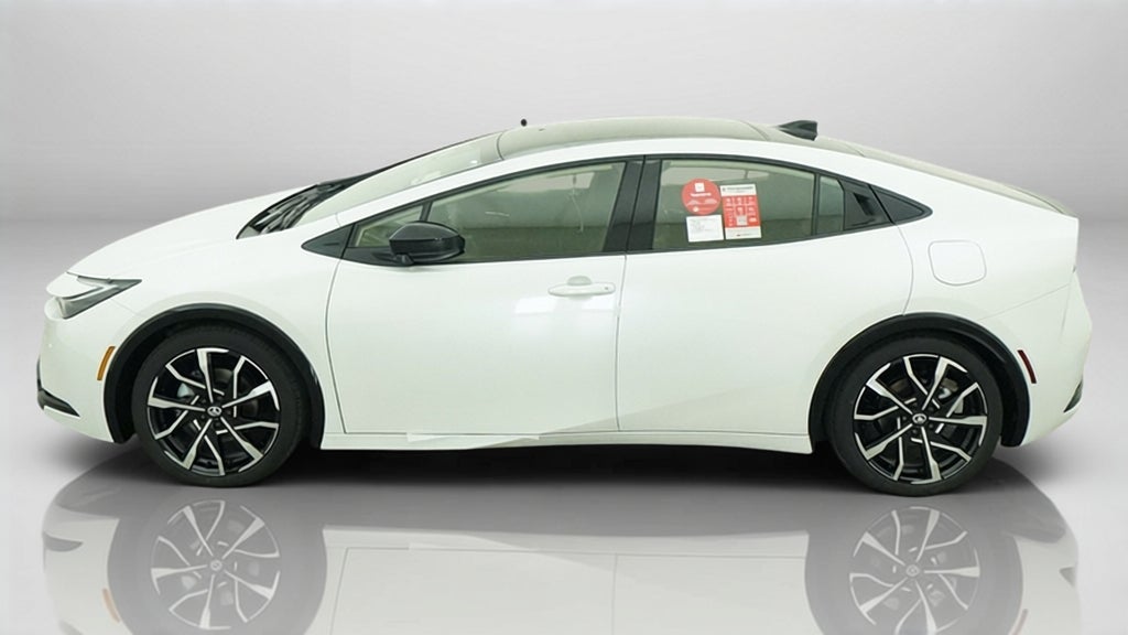 2027 Toyota Prius Plug-in Hybrid XSE