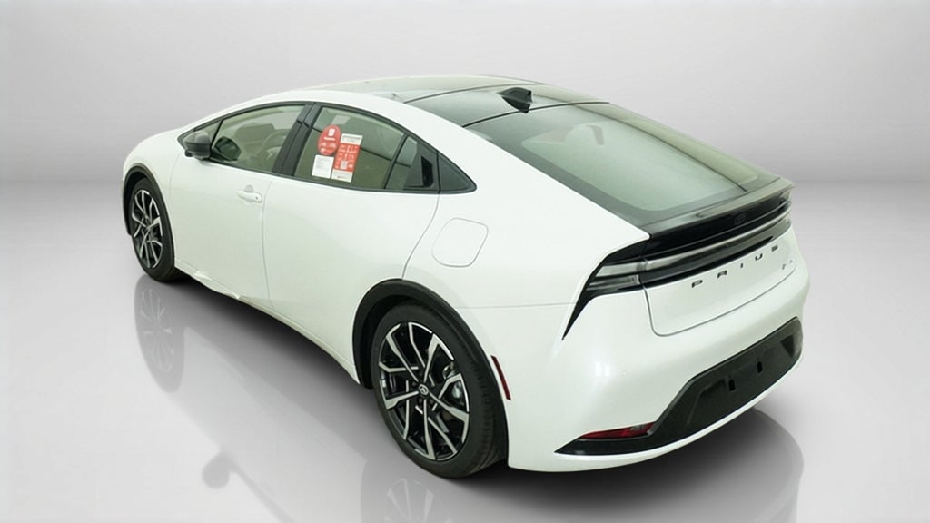 2027 Toyota Prius Plug-in Hybrid XSE