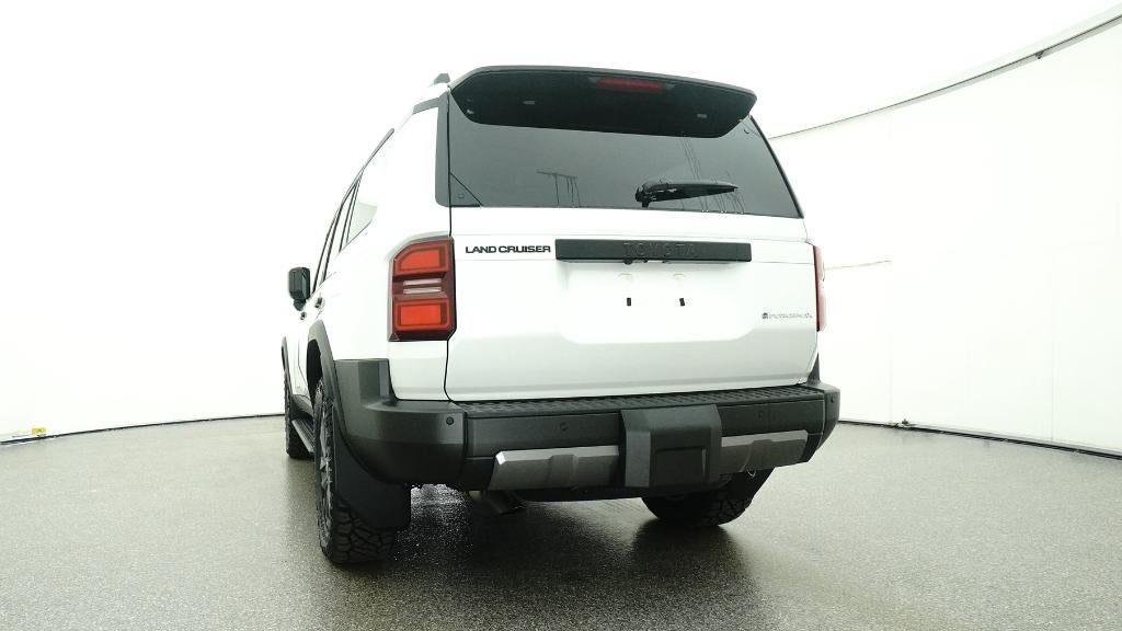 2026 Toyota Land Cruiser 4WD (Natl)