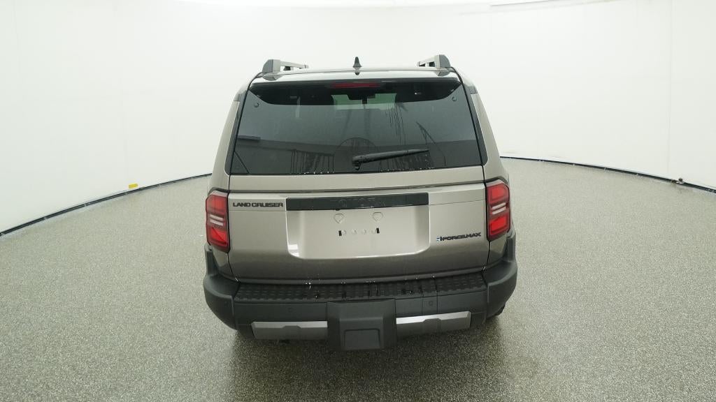 2026 Toyota Land Cruiser 4WD (Natl)