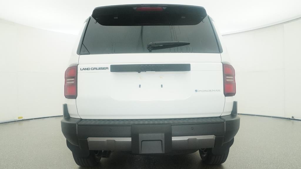 2027 Toyota Land Cruiser 4WD (Natl)