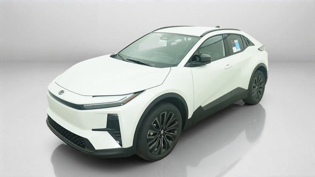 2027 Toyota C-HR XSE