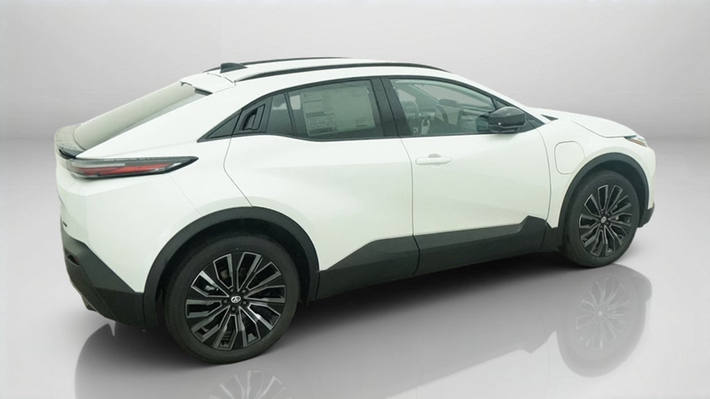 2027 Toyota C-HR XSE
