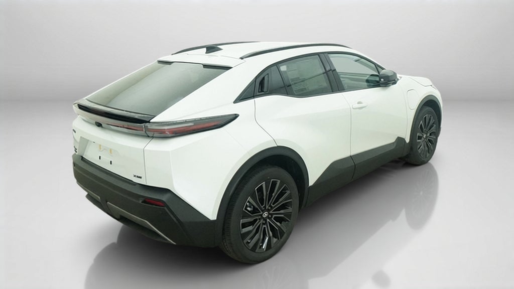 2027 Toyota C-HR XSE