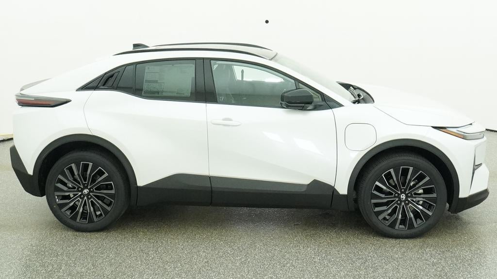 2026 Toyota C-HR XSE