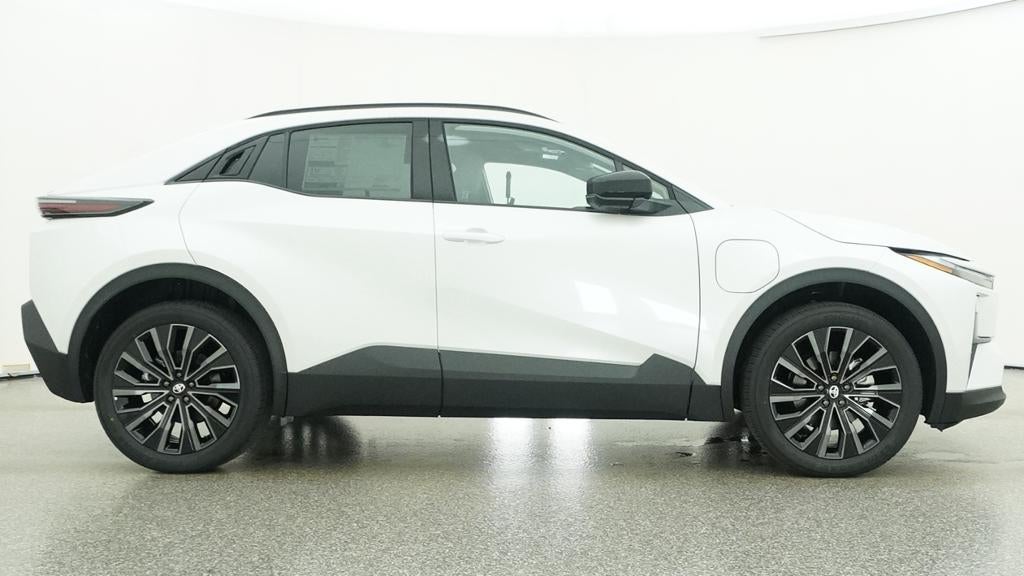 2026 Toyota C-HR XSE