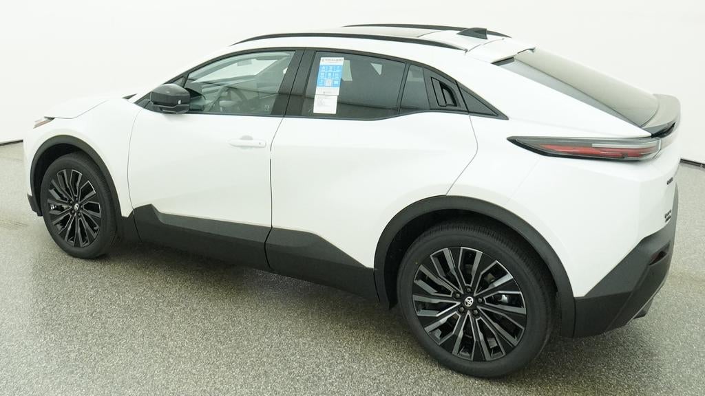 2026 Toyota C-HR XSE