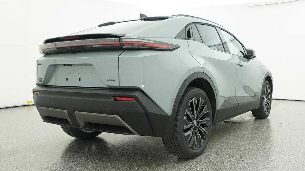 2026 Toyota C-HR XSE