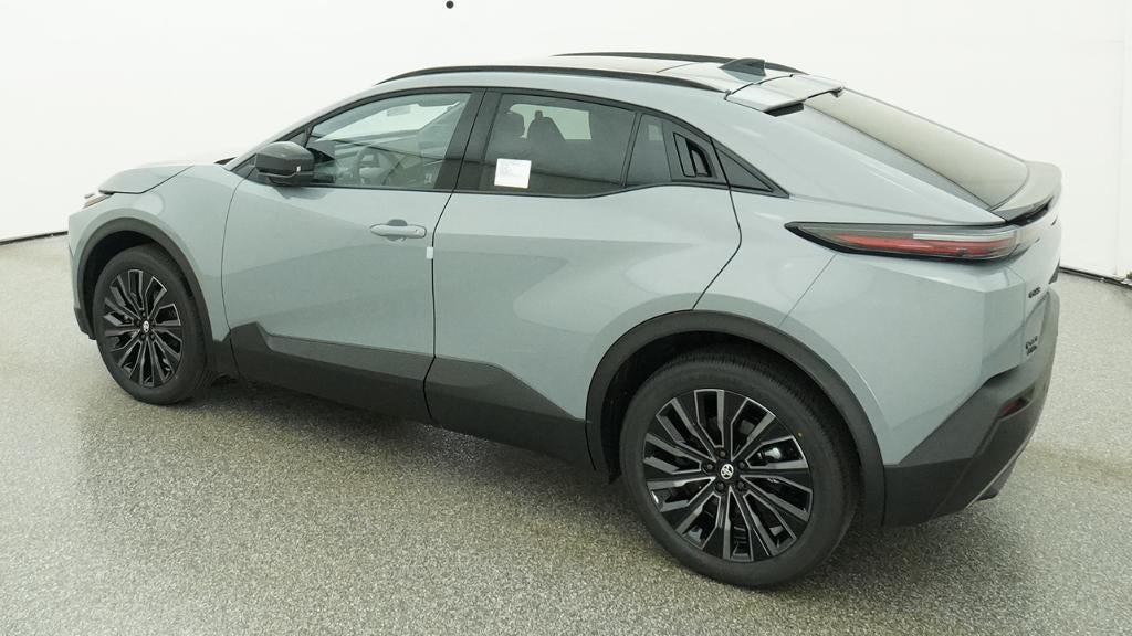 2026 Toyota C-HR XSE