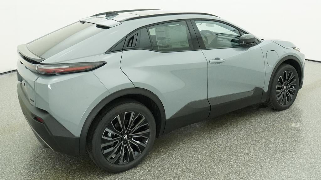 2026 Toyota C-HR XSE