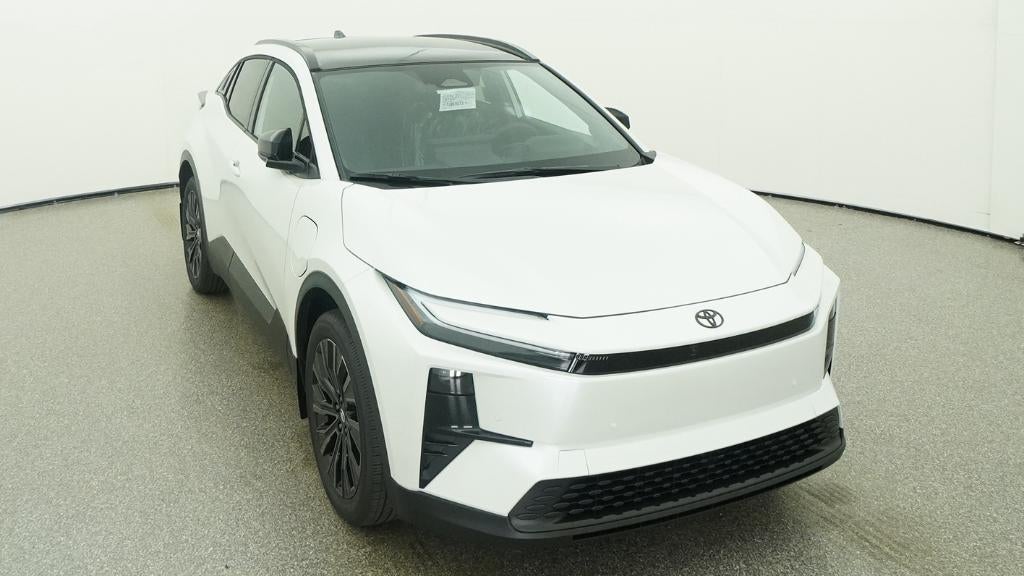 2026 Toyota C-HR XSE