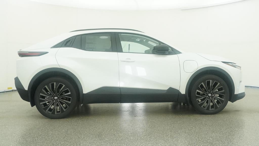 2026 Toyota C-HR XSE