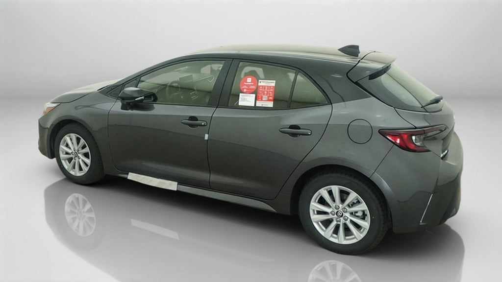2027 Toyota Corolla Hatchback SE