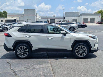 2025 Toyota RAV4 XLE Premium