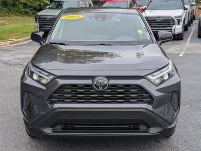 2023 Toyota RAV4 LE