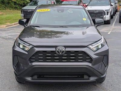 2023 Toyota RAV4 LE