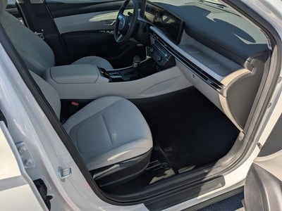 2025 Hyundai Tucson SE