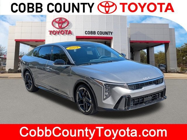 2025 Kia K4 GT-Line