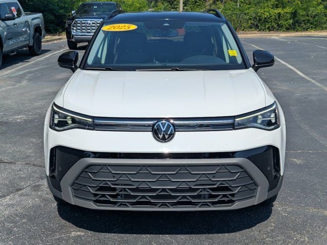 2025 Volkswagen Taos 1.5T SE Black