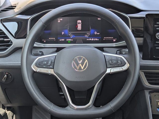2025 Volkswagen Taos 1.5T SE Black