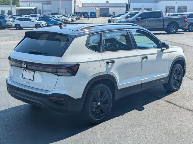 2025 Volkswagen Taos 1.5T SE Black