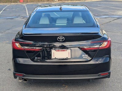 2025 Toyota Camry SE