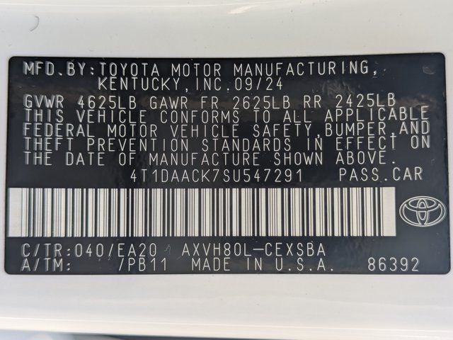 2025 Toyota Camry SE
