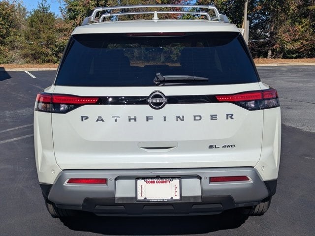 2023 Nissan Pathfinder SL