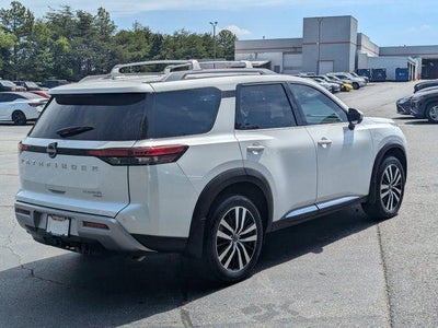2025 Nissan Pathfinder Platinum