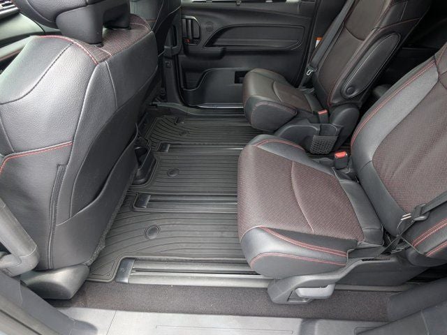 2025 Toyota Sienna XSE 7 Passenger