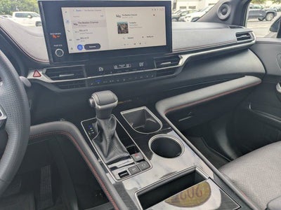 2025 Toyota Sienna XSE 7 Passenger