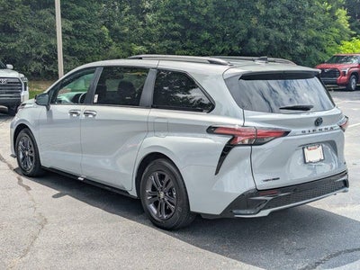 2025 Toyota Sienna XSE 7 Passenger