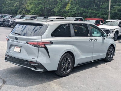 2025 Toyota Sienna XSE 7 Passenger