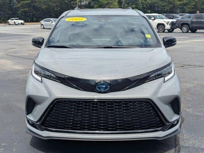 2025 Toyota Sienna XSE 7 Passenger